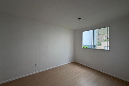 Sala de apartamento à venda com 2 quartos, 42m² em Pechincha, Rio de Janeiro