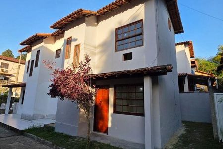 Casa à venda com 2 quartos, 69m² em Sapê, Niterói