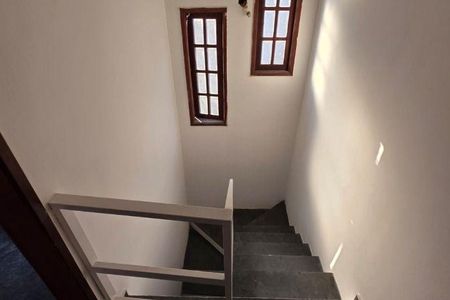 Casa à venda com 2 quartos, 69m² em Sapê, Niterói