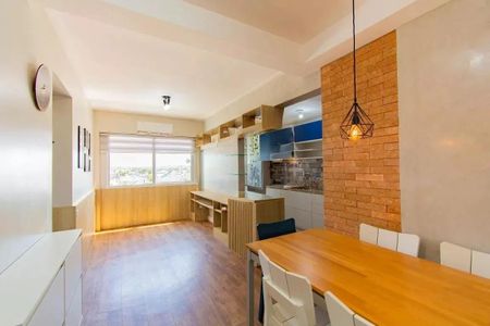 Apartamento à venda com 2 quartos, 60m² em Centro, Canoas