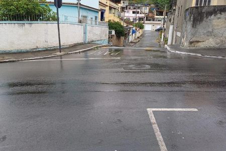Casa à venda com 2 quartos, 53m² em Engenhoca, Niterói