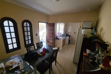 Casa à venda com 2 quartos, 128m² em Jardim Ocara, Santo André