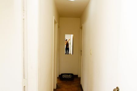 Corredor de apartamento à venda com 3 quartos, 100m² em Calafate, Belo Horizonte