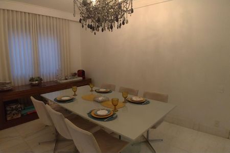 Apartamento à venda com 4 quartos, 150m² em Belvedere, Belo Horizonte