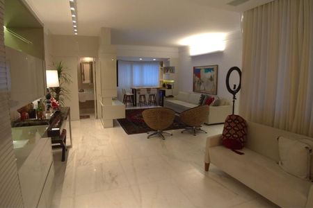 Apartamento à venda com 4 quartos, 150m² em Belvedere, Belo Horizonte