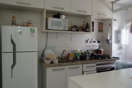Cozinha de apartamento à venda com 2 quartos, 50m² em Jardim Cocaia, Guarulhos