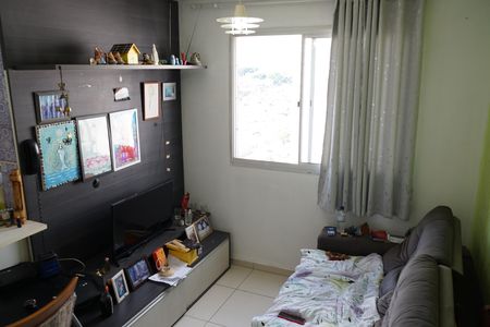 Sala de apartamento à venda com 2 quartos, 50m² em Jardim Cocaia, Guarulhos