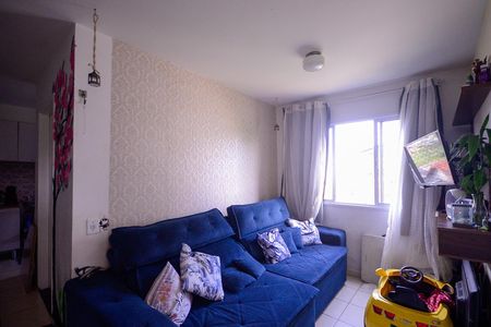 Sala  de apartamento para alugar com 2 quartos, 45m² em Parque Fongaro, São Paulo