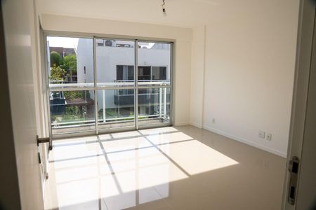 Casa à venda com 4 quartos, 214m² em Recreio dos Bandeirantes, Rio de Janeiro