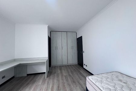 Casa para alugar com 4 quartos, 647m² em Jardim Sao Paulo II, Cotia