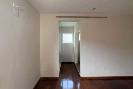 Casa à venda com 5 quartos, 380m² em Residencial Tres (Alphaville), Santana de Parnaíba