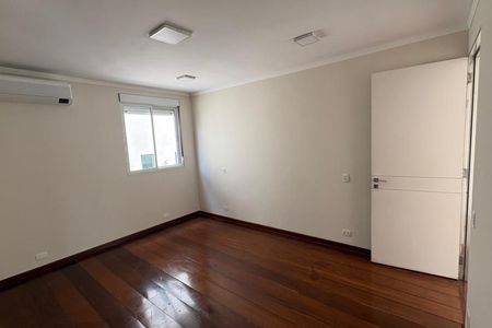 Casa à venda com 5 quartos, 380m² em Residencial Tres (Alphaville), Santana de Parnaíba