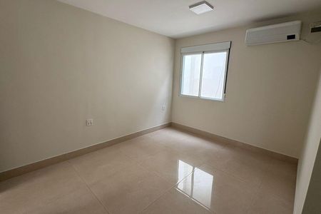Casa à venda com 5 quartos, 380m² em Residencial Tres (Alphaville), Santana de Parnaíba