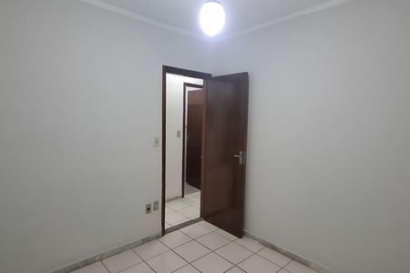 Quarto 1 de apartamento para alugar com 3 quartos, 53m² em Jardim Paulistano, Ribeirão Preto