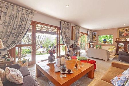 Casa à venda com 4 quartos, 320m² em Residencial Tres (Alphaville), Santana de Parnaíba
