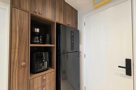 Cozinha de apartamento para alugar com 1 quarto, 30m² em Vila Nova Conceição, São Paulo