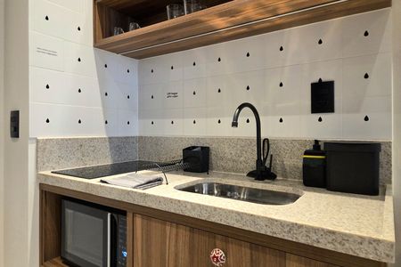 Cozinha de apartamento para alugar com 1 quarto, 30m² em Vila Nova Conceição, São Paulo