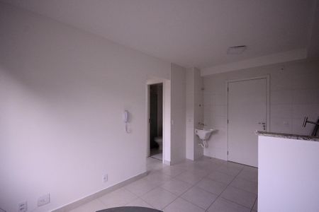 Sala  de apartamento para alugar com 2 quartos, 36m² em Sacoma, São Paulo