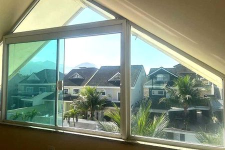 Casa à venda com 4 quartos, 240m² em Recreio dos Bandeirantes, Rio de Janeiro