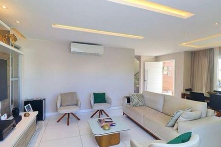 Casa à venda com 4 quartos, 210m² em Recreio dos Bandeirantes, Rio de Janeiro