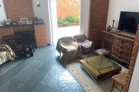 Casa de Condomínio à venda com 3 quartos, 219m² em Alphaville, Santana de Parnaíba