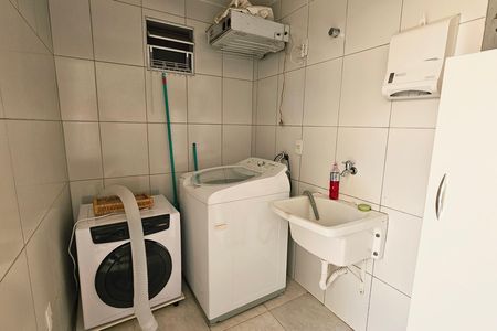Casa à venda com 3 quartos, 260m² em Jardim Cica, Jundiaí