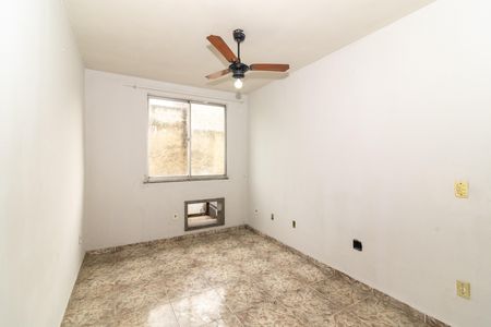 Quarto 2 de apartamento para alugar com 2 quartos, 50m² em Realengo, Rio de Janeiro