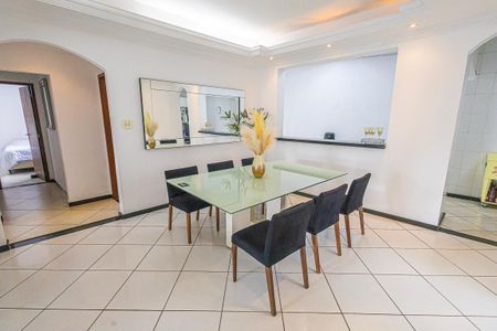 copa de casa para alugar com 3 quartos, 360m² em Indaiá, Belo Horizonte