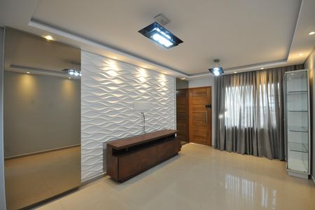 Sala de casa à venda com 3 quartos, 120m² em Vila Pedra Branca, São Paulo