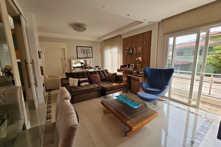 Casa à venda com 4 quartos, 300m² em Vila Santos, São Paulo