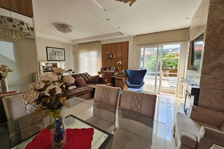 Casa à venda com 4 quartos, 300m² em Vila Santos, São Paulo