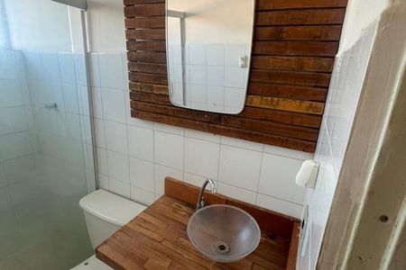 Banheiro de apartamento para alugar com 2 quartos, 52m² em Jardim Macedo, Ribeirão Preto