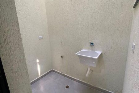 Casa à venda com 2 quartos, 75m² em Jardim Ocara, Santo André