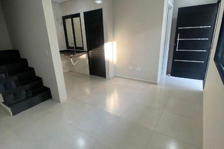 Casa à venda com 2 quartos, 75m² em Jardim Ocara, Santo André