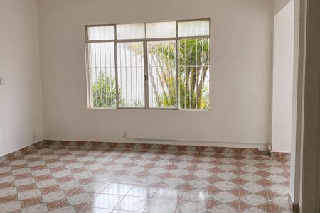 Sala de casa para alugar com 3 quartos, 18m² em Jardim do Rio Cotia, Cotia