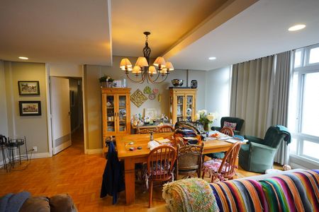 Sala de apartamento à venda com 4 quartos, 189m² em  Independência, Porto Alegre