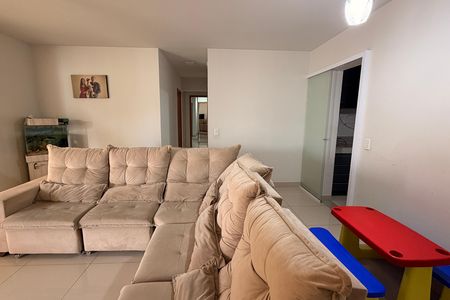 Sala de apartamento para alugar com 3 quartos, 128m² em Jardim Atlantico, Goiânia