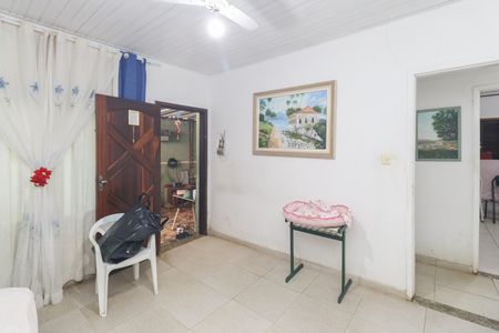 Sala de casa à venda com 3 quartos, 238m² em Horto Florestal, São Paulo