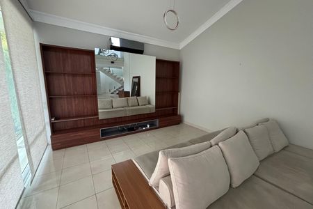 Sala de casa para alugar com 6 quartos, 900m² em Jardim Sao Paulo Ii, Cotia