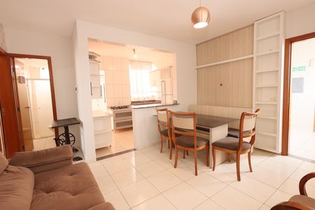 Sala de apartamento para alugar com 2 quartos, 52m² em Vila Rosa, Goiânia