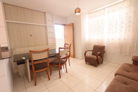 Sala de apartamento para alugar com 2 quartos, 52m² em Vila Rosa, Goiânia