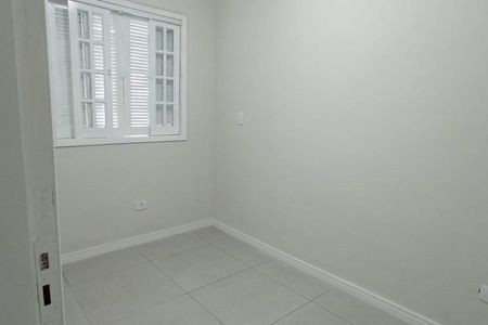 Casa à venda com 3 quartos, 206m² em Vila Scarpelli, Santo André
