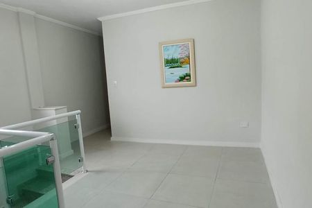 Casa à venda com 3 quartos, 206m² em Vila Scarpelli, Santo André
