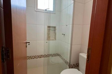 Banheiro de apartamento para alugar com 3 quartos, 85m² em Jardim Atlantico, Goiânia