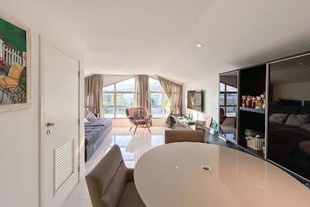 Casa à venda com 4 quartos, 306m² em Recreio dos Bandeirantes, Rio de Janeiro
