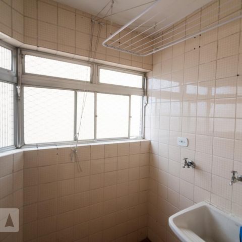 Apartamento à venda com 70m², 2 quartos e 1 vagaÁrea de Serviço