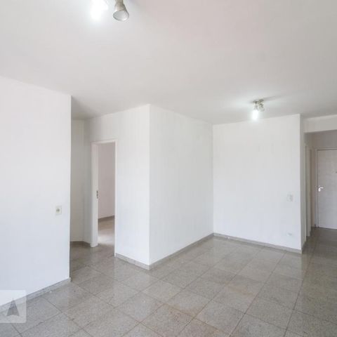 Apartamento à venda com 70m², 2 quartos e 1 vagaSala