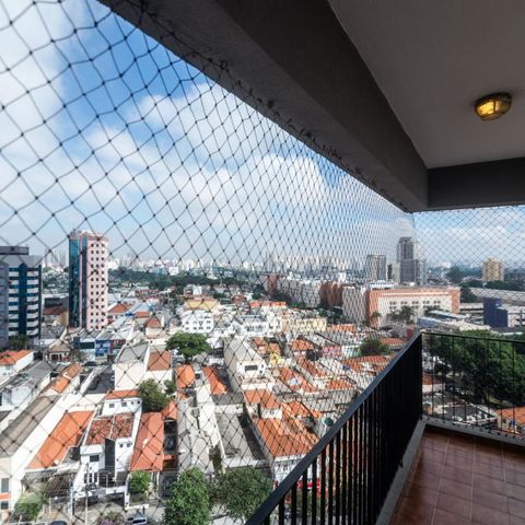 Apartamento à venda com 70m², 2 quartos e 1 vagaVaranda