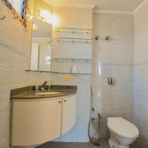 Apartamento à venda com 63m², 1 quarto e 1 vagaBanheiro