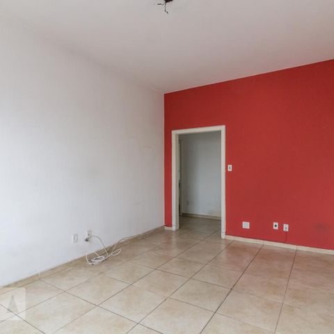 Apartamento à venda com 105m², 2 quartos e sem vagaSala